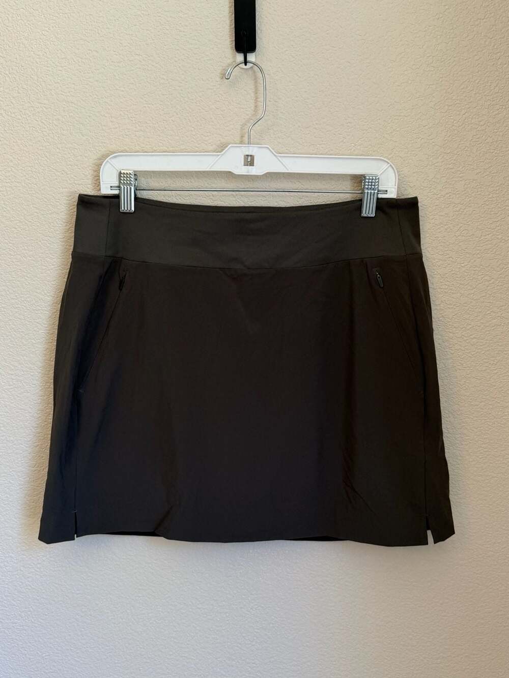 Athleta Soho Skort Size 12 Olive Green